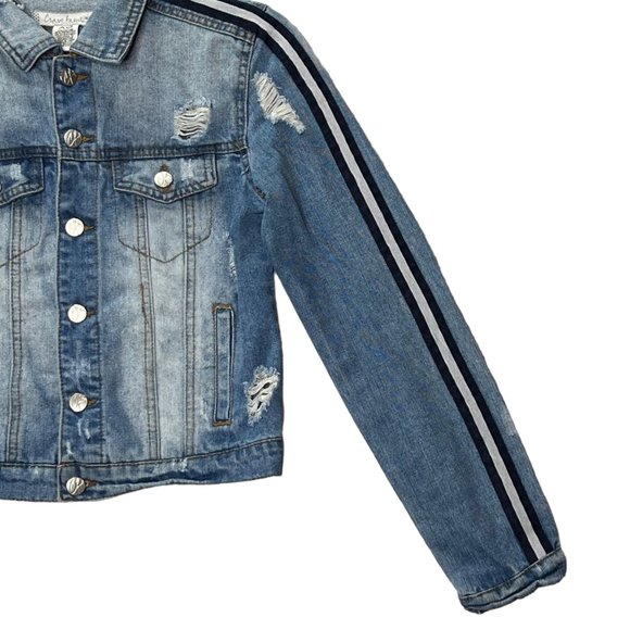 Crave Fame Crop Denim Jacket Womens XS Blue Medium Wash Long Sleeve Distressed B - Picture 3 of 11